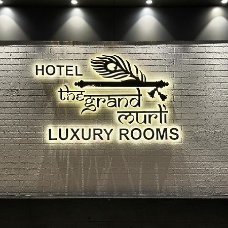 Hotel The Grand Murli Surat Dış mekan fotoğraf