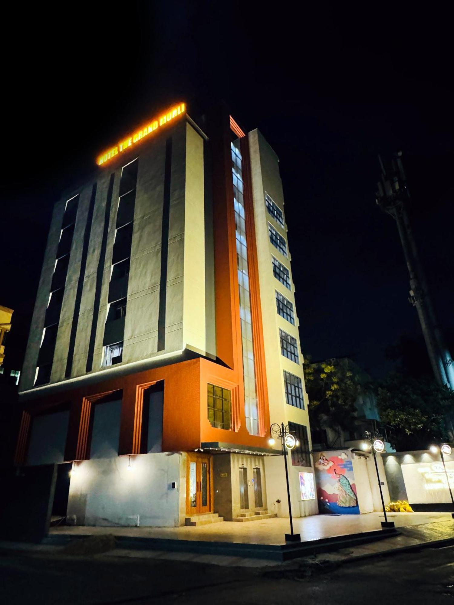 Hotel The Grand Murli Surat Dış mekan fotoğraf